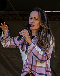 Vivian Telles
